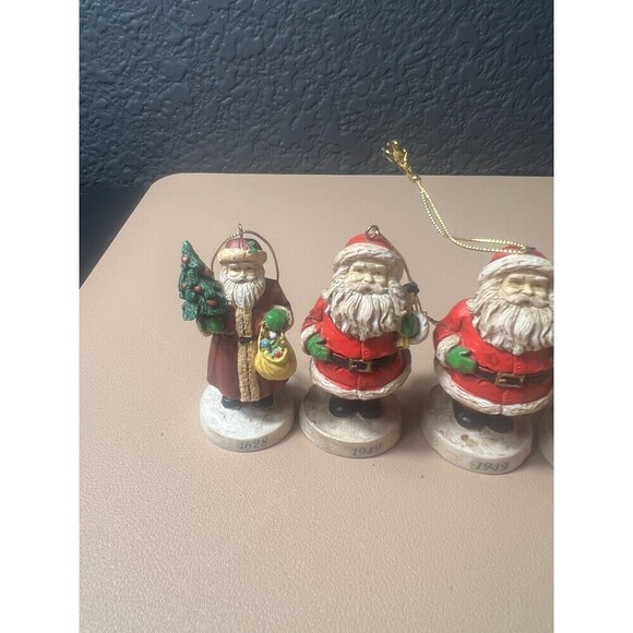 Lot of 5 Vintage Russ Berrie Santa Through the Ages Holiday Figurines Decor - Picture 2 of 7